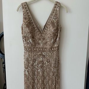Basix Black Label gold sequin gown size 4! Only worn once. Excellent condition.